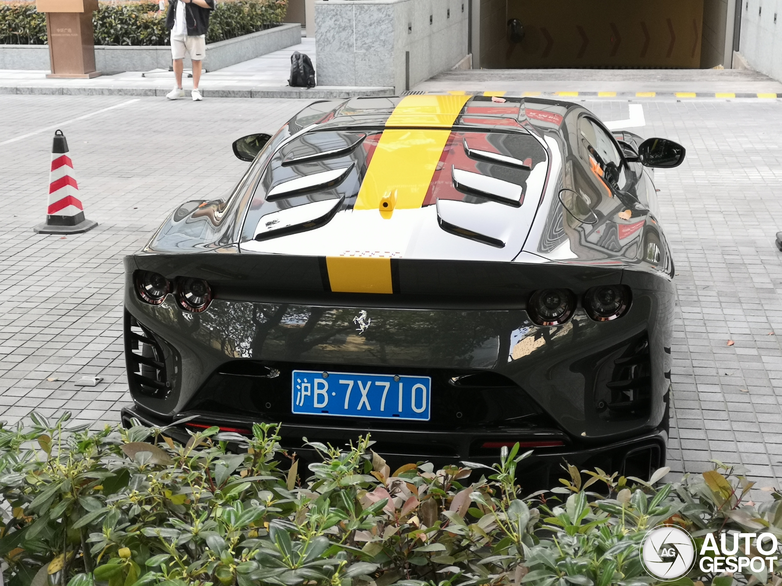 Ferrari 812 Competizione