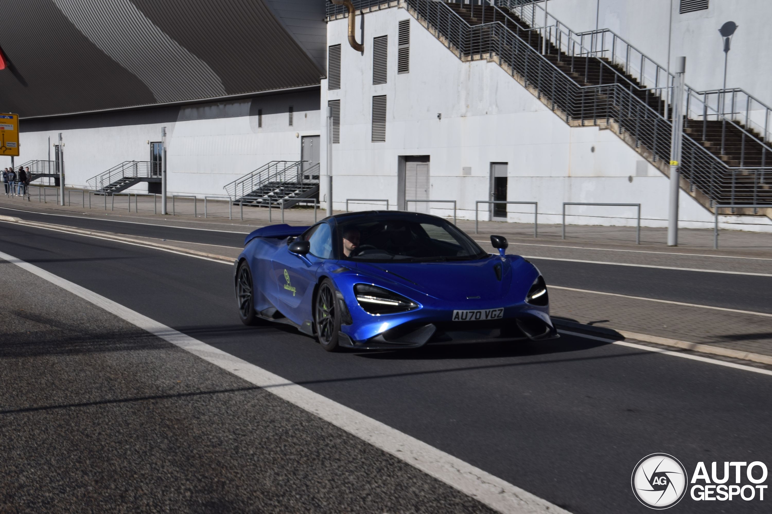 McLaren 765LT