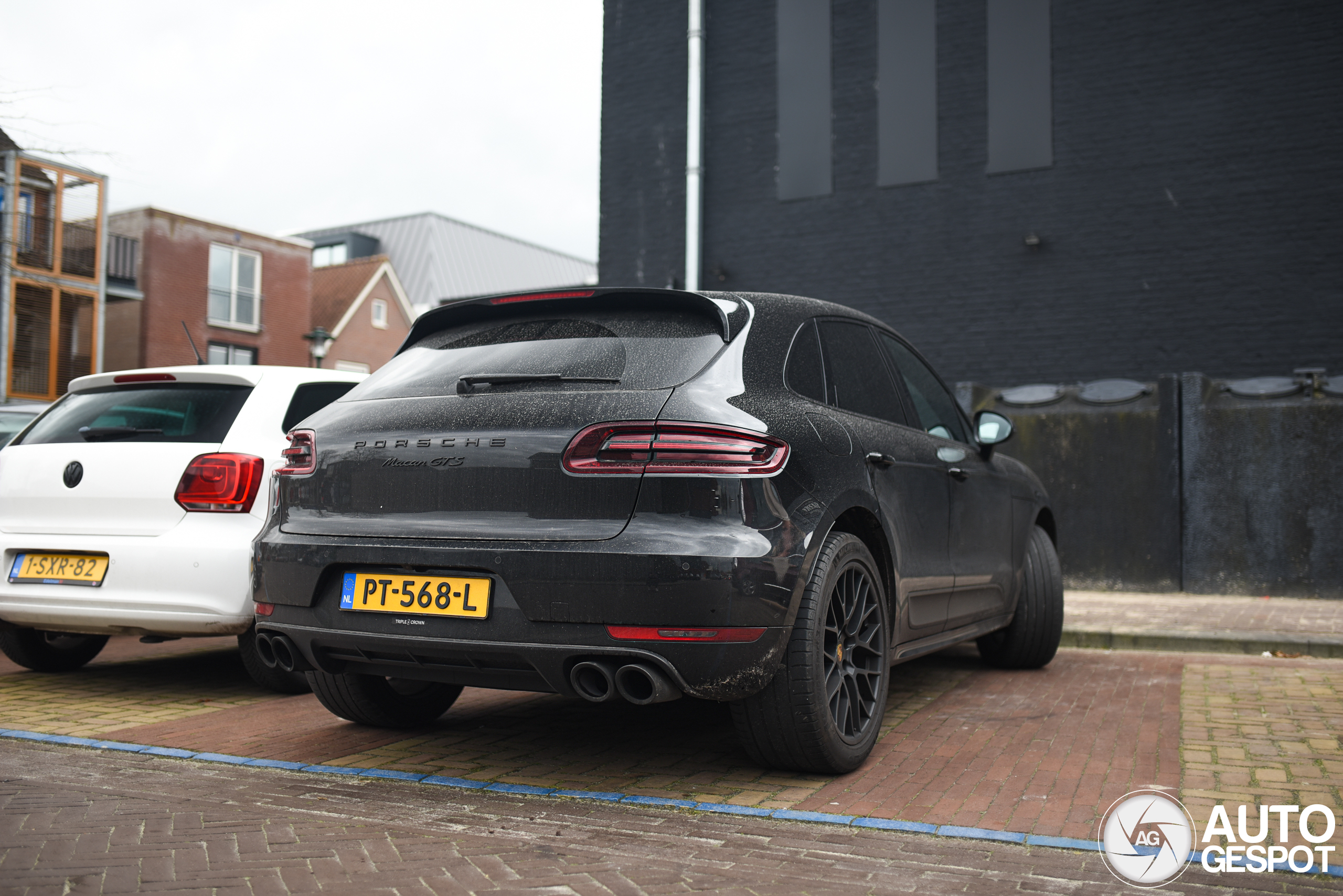 Porsche 95B Macan GTS