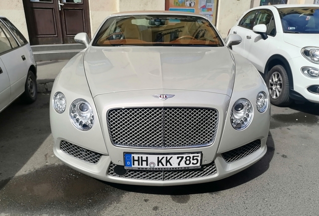 Bentley Continental GTC V8