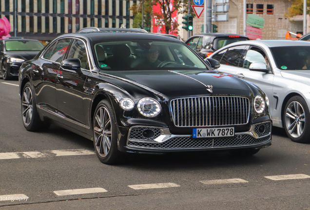 Bentley Flying Spur V8 2021