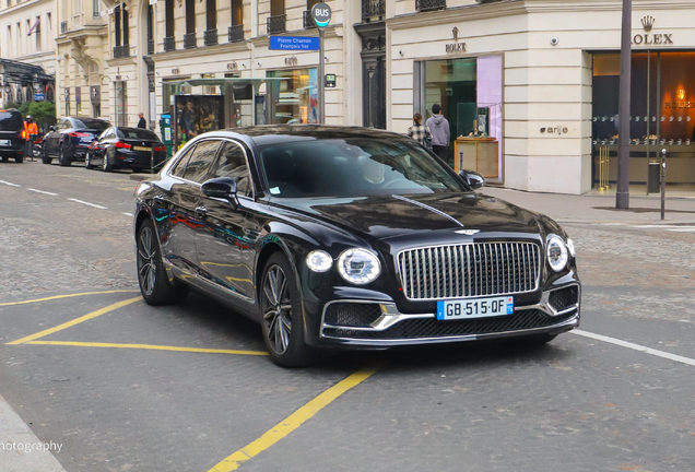 Bentley Flying Spur V8 2021