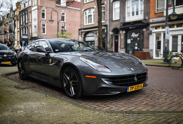 Ferrari FF