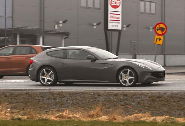 Ferrari FF