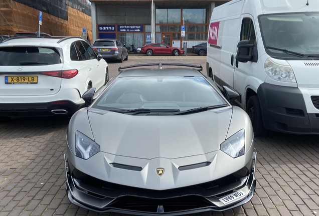 Lamborghini Aventador LP770-4 SVJ