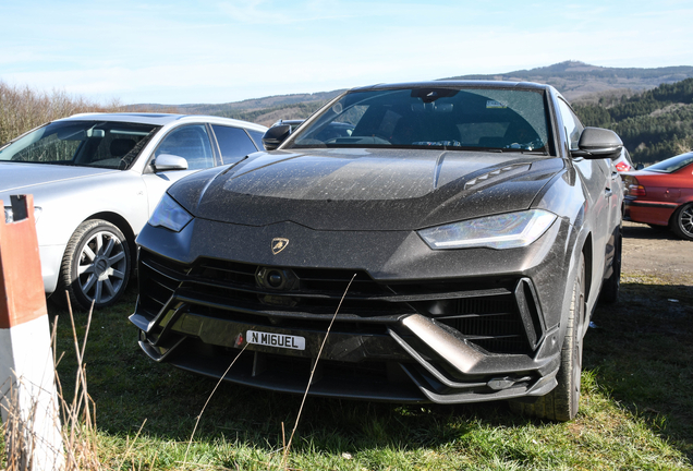 Lamborghini Urus Performante