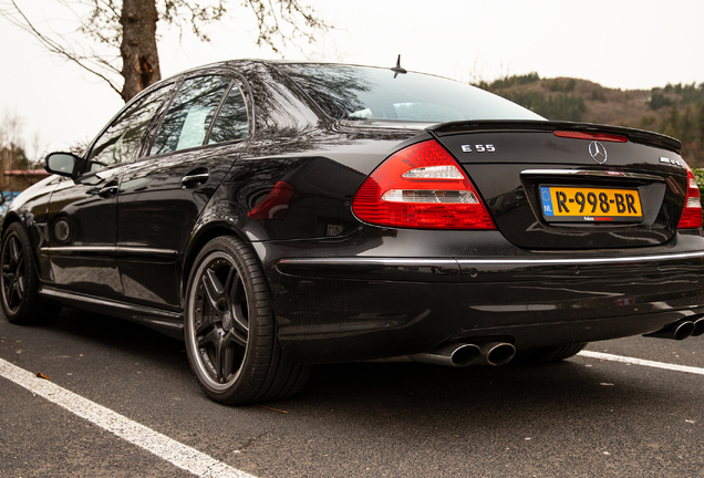 Mercedes-Benz E 55 AMG