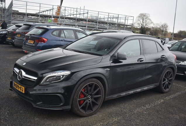 Mercedes-Benz GLA 45 AMG X156