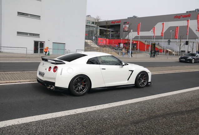 Nissan GT-R 2017