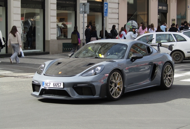 Porsche 718 Cayman GT4 RS Weissach Package