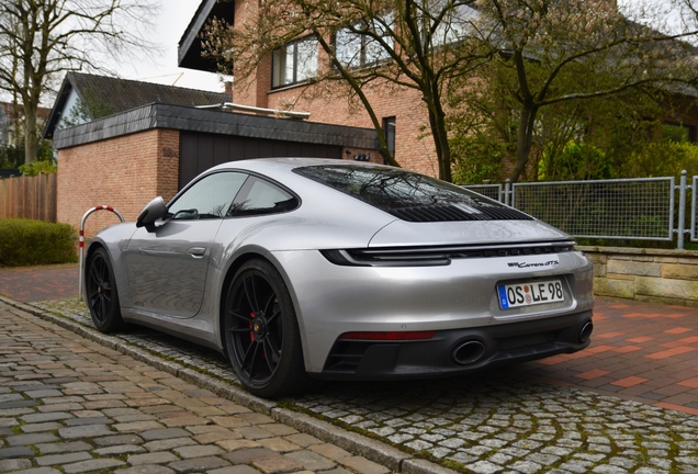 Porsche 992 Carrera GTS