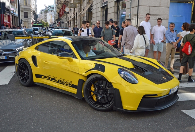 Porsche 992 GT3 RS Weissach Package