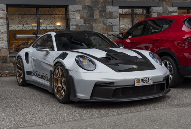 Porsche 992 GT3 RS Weissach Package