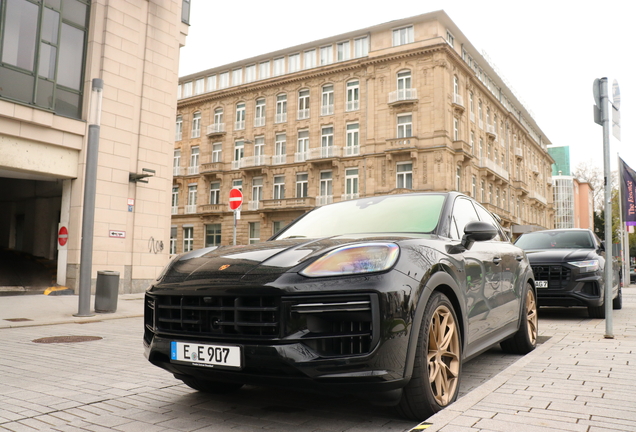 Porsche Cayenne Coupé Turbo E-Hybrid