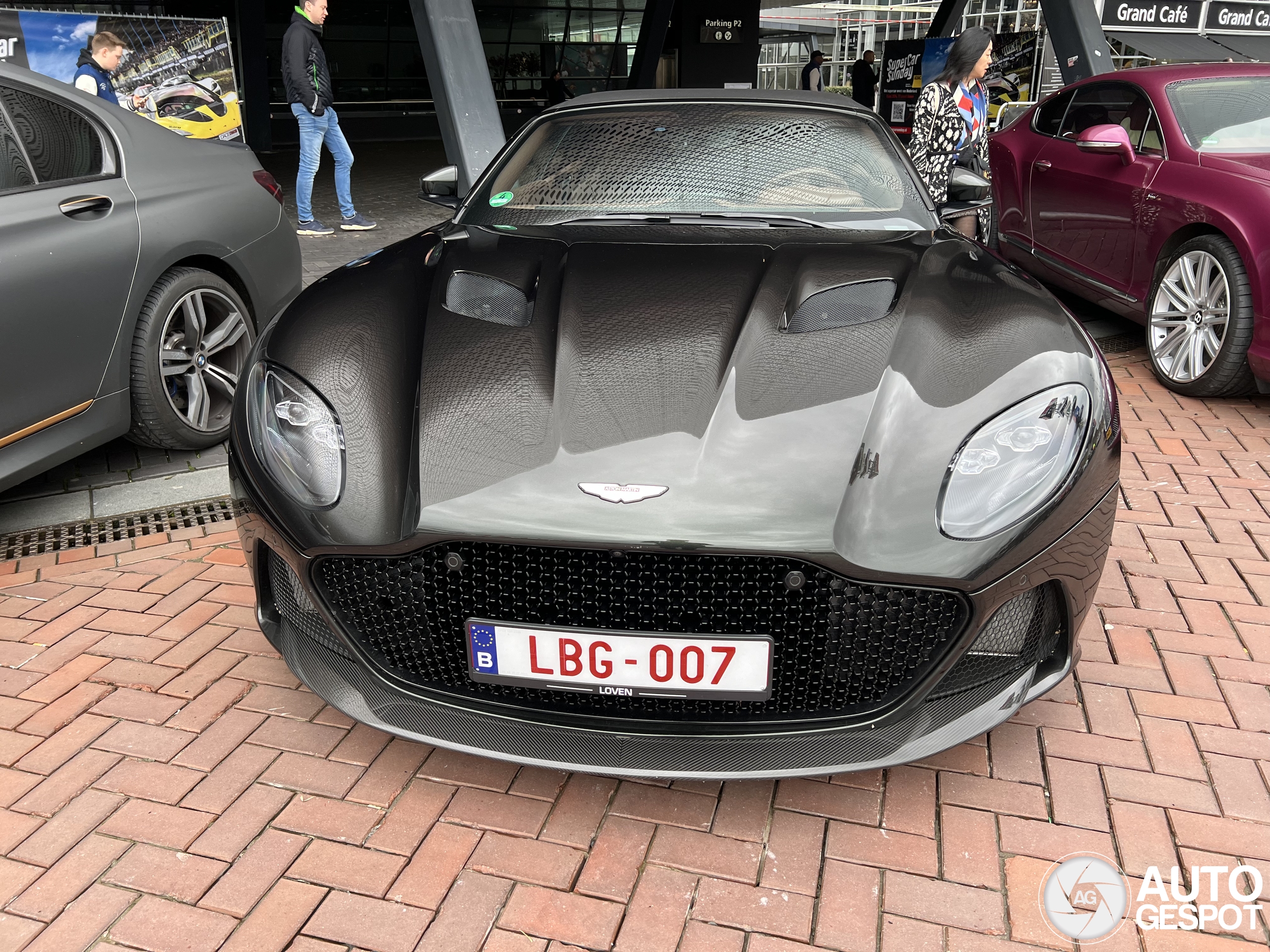 Aston Martin DBS Superleggera Volante