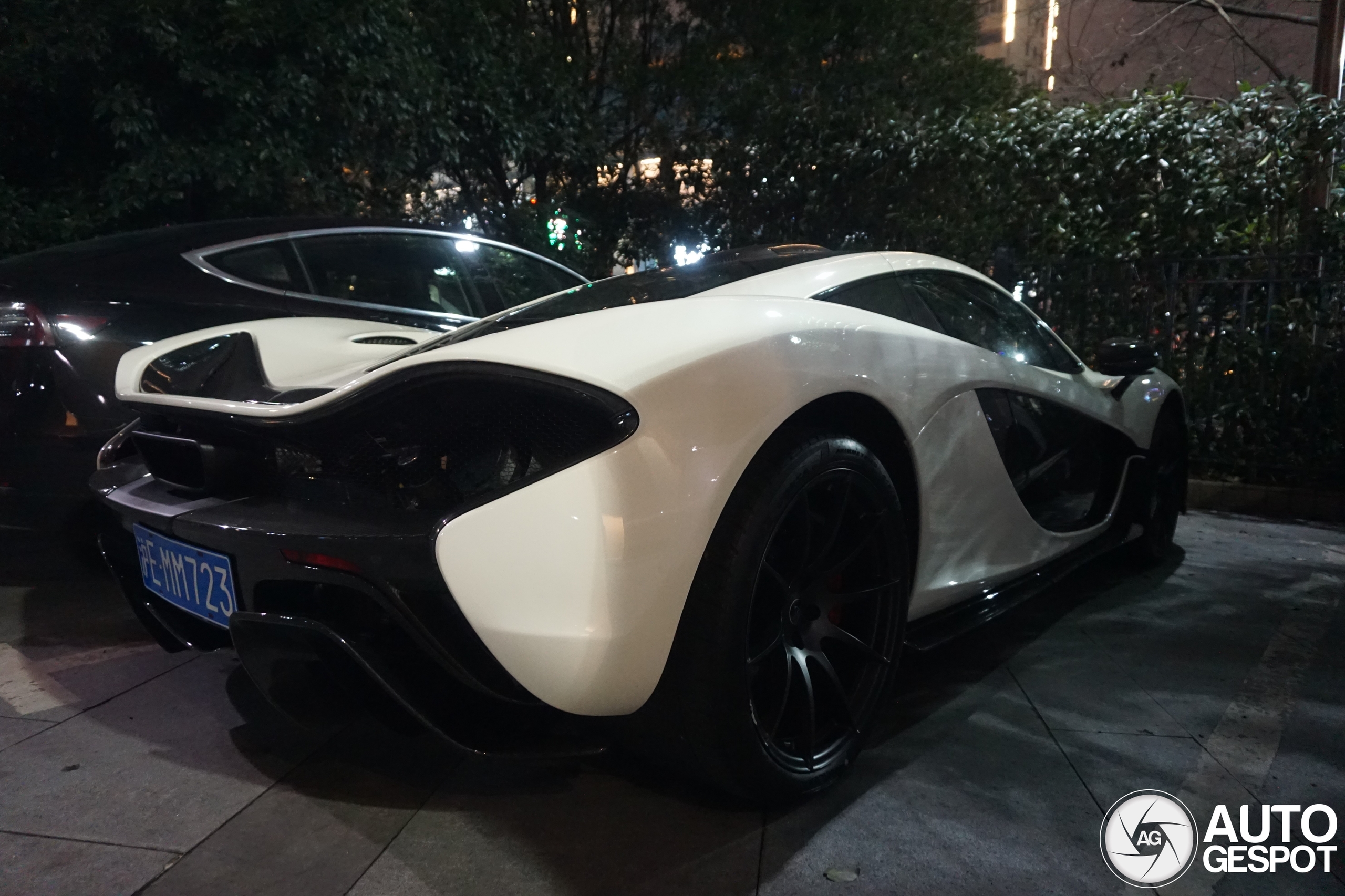 McLaren P1