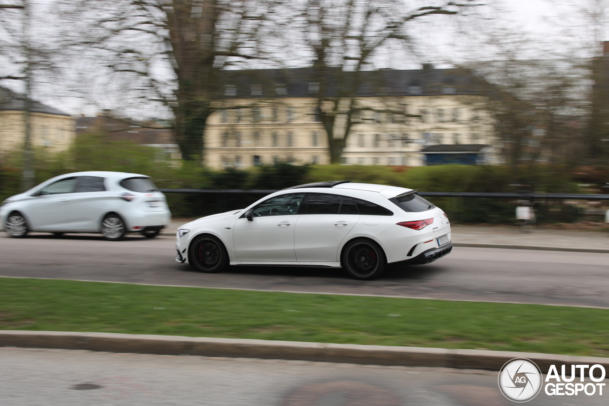 Mercedes-AMG CLA 45 S Shooting Brake X118