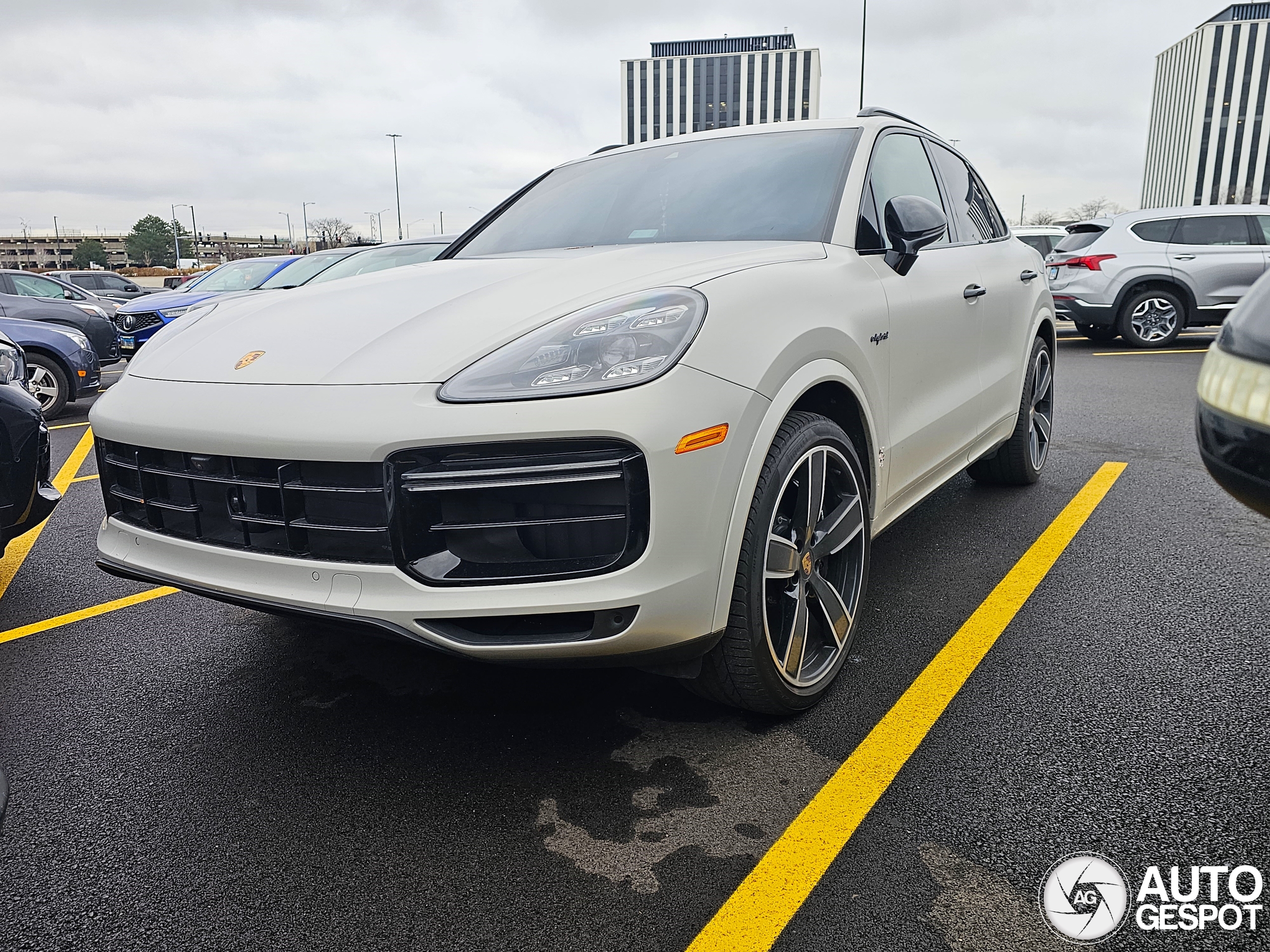 Porsche Cayenne Turbo S E-Hybrid