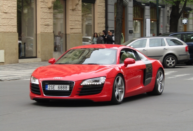 Audi R8