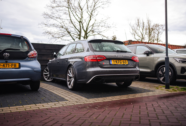 Audi RS4 Avant B8