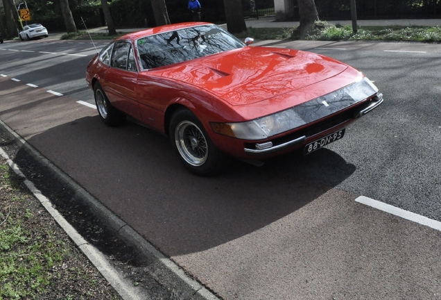 Ferrari 365 GTB/4 Daytona