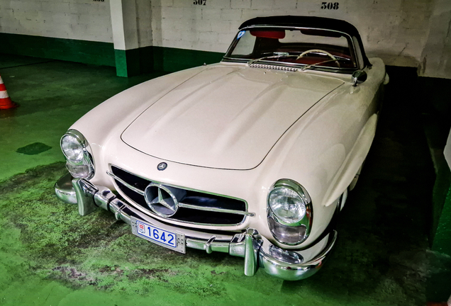 Mercedes-Benz 300SL Roadster