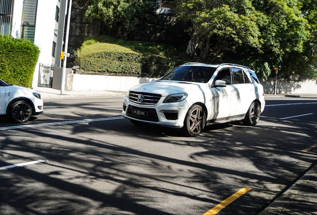 Mercedes-Benz ML 63 AMG W166