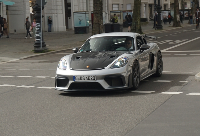 Porsche 718 Cayman GT4 RS Weissach Package