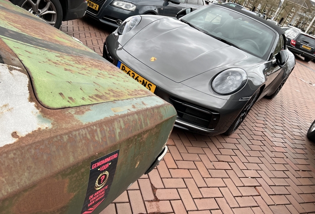 Porsche 992 Carrera 4 GTS Cabriolet