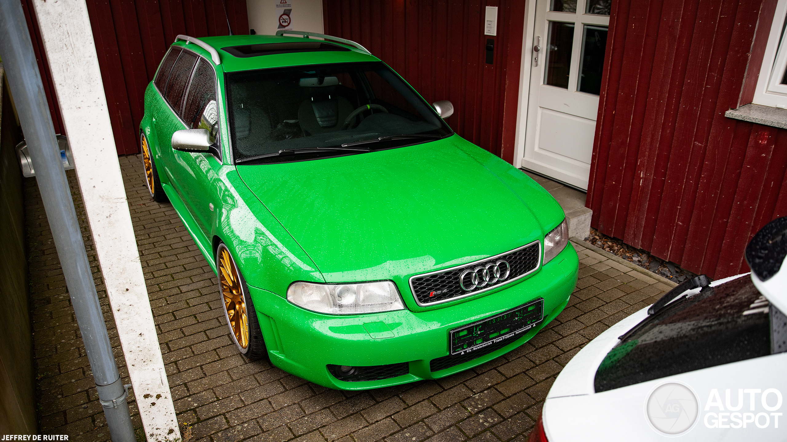 Audi RS4 Avant B5