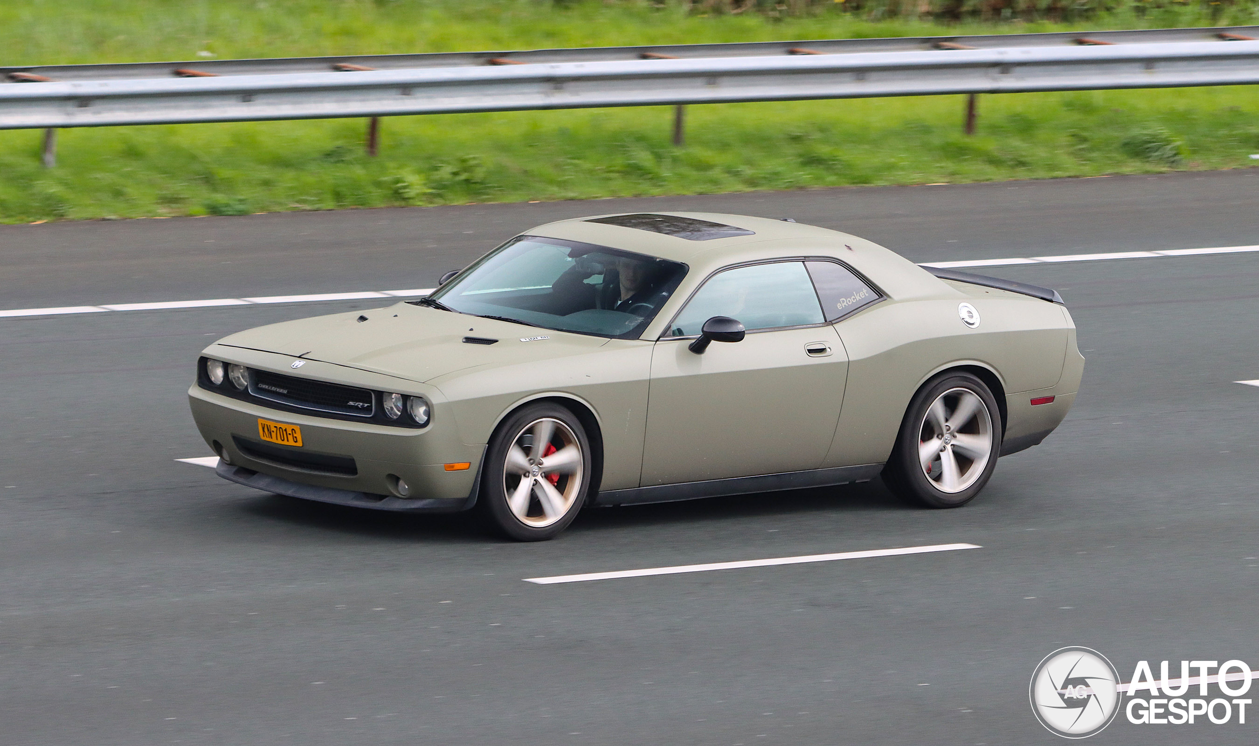 Dodge Challenger SRT-8