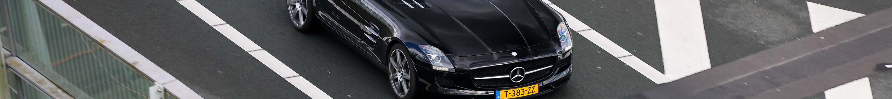 Mercedes-Benz SLS AMG