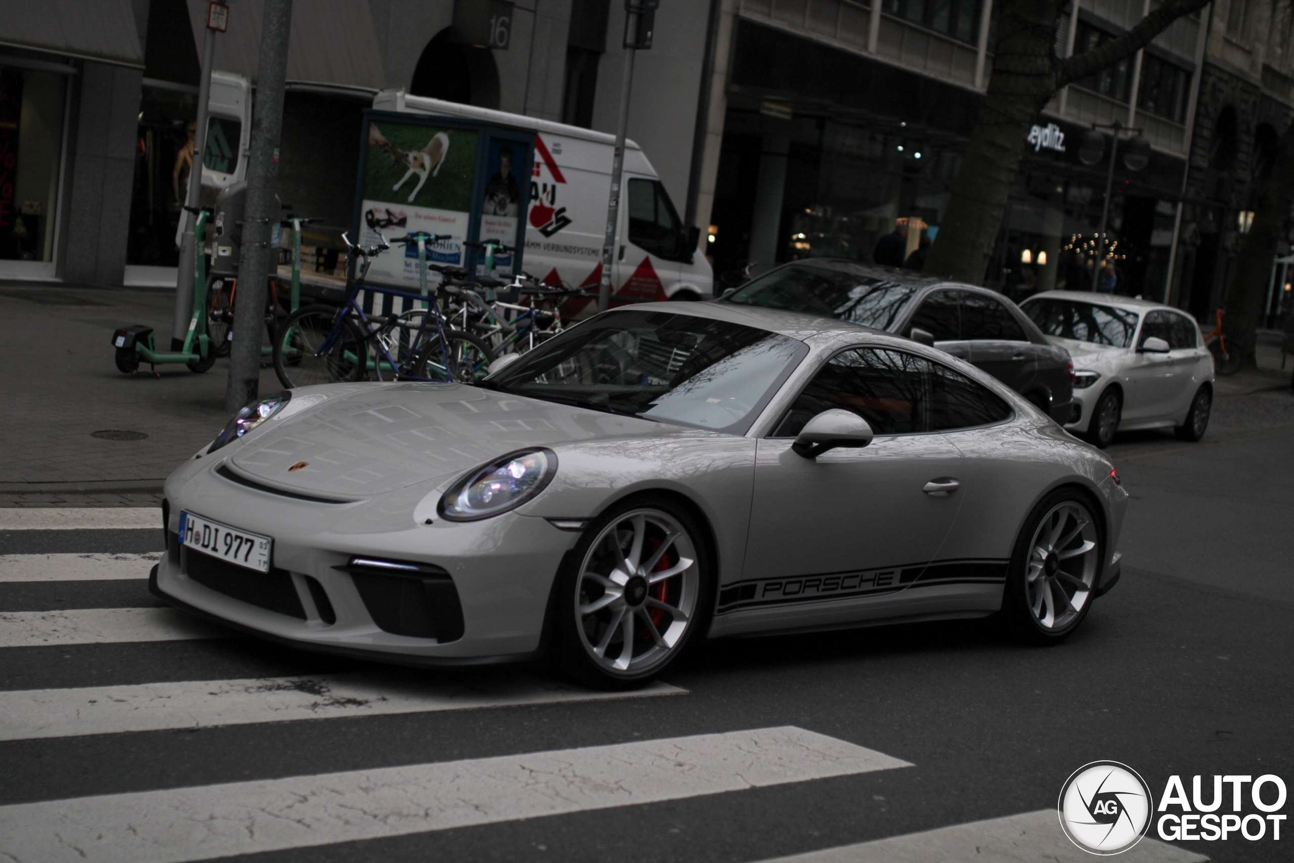 Porsche 991 GT3 Touring