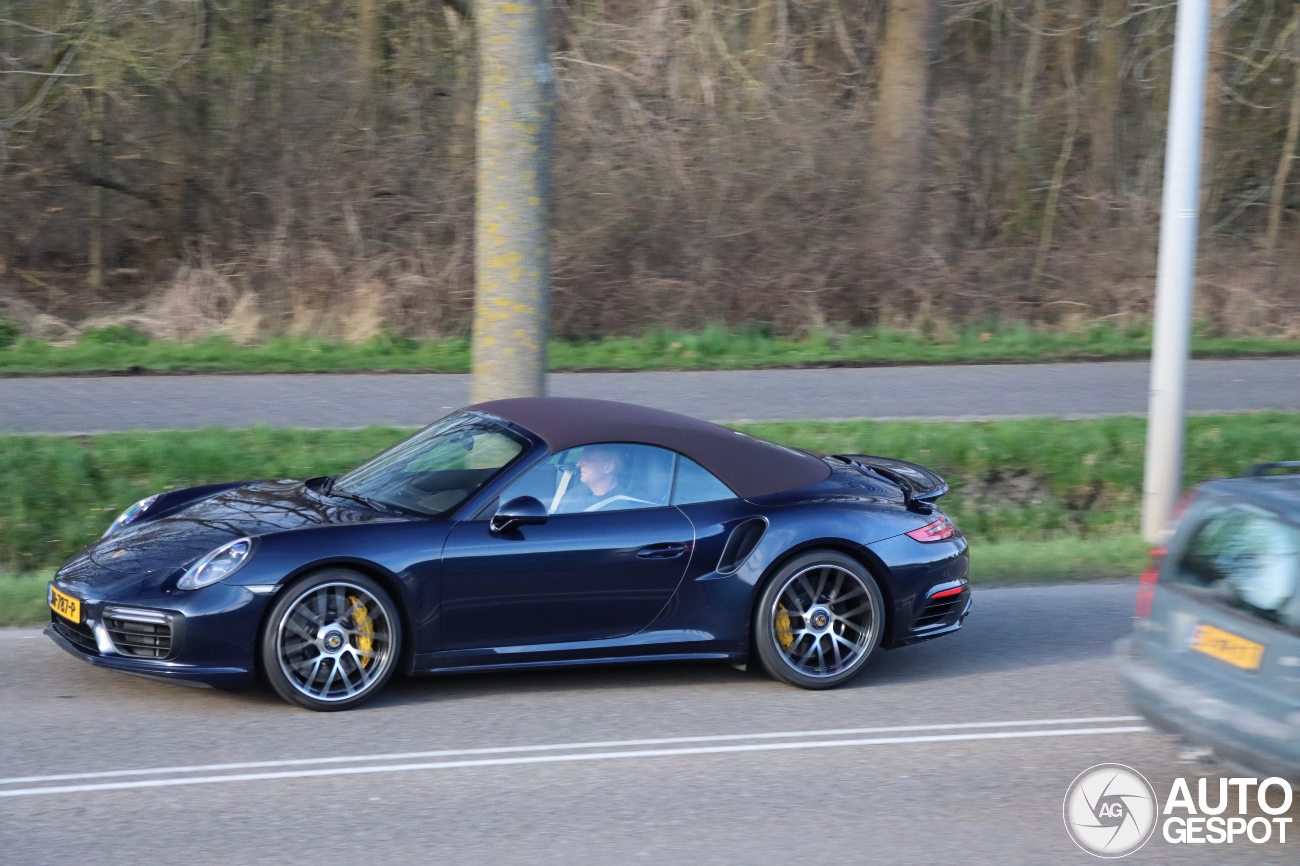 Porsche 991 Turbo S Cabriolet MkII