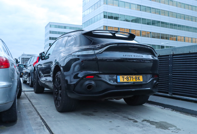 Aston Martin DBX