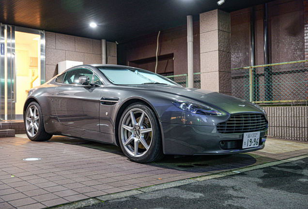 Aston Martin V8 Vantage