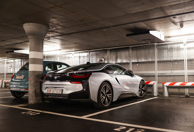 BMW i8