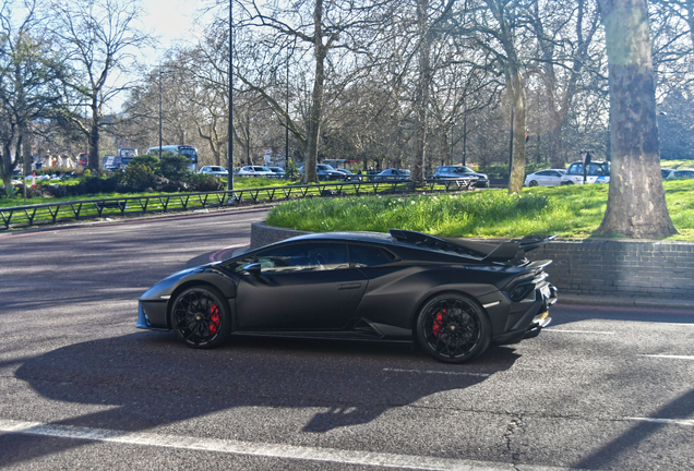 Lamborghini Huracán LP640-2 STO