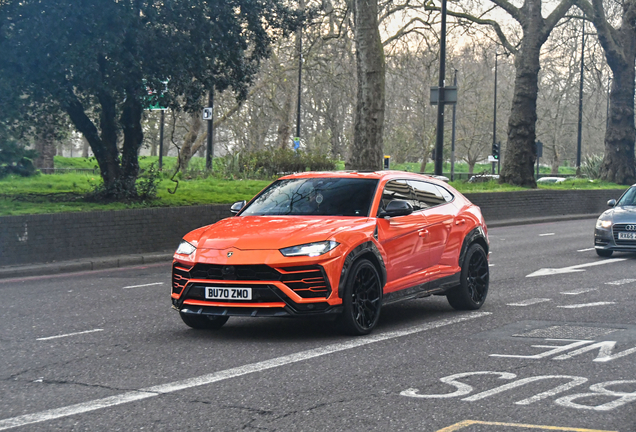 Lamborghini Urus Nero Design