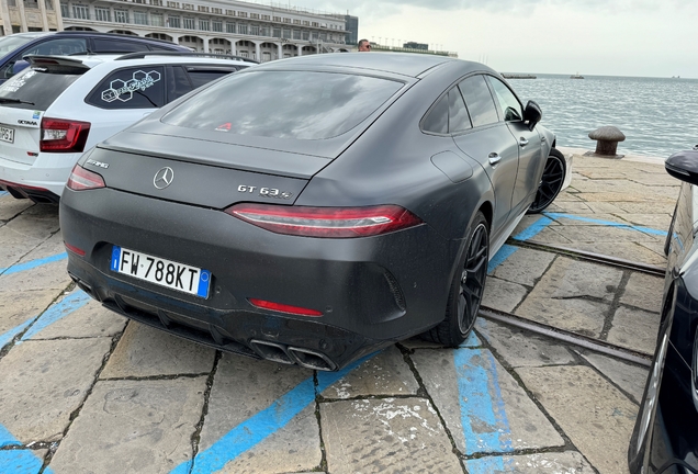 Mercedes-AMG GT 63 S X290