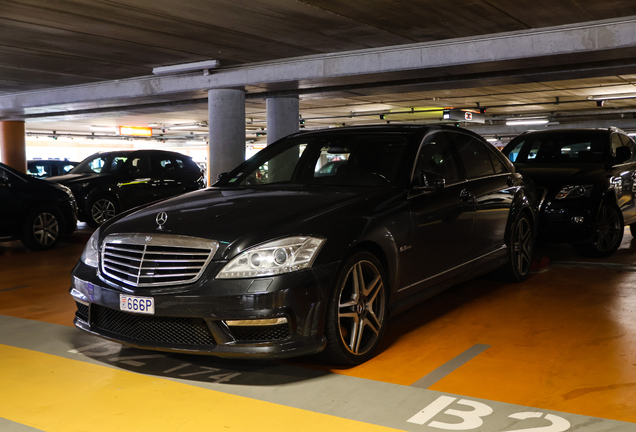 Mercedes-Benz S 63 AMG W221 2010