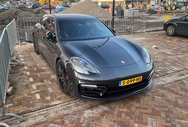 Porsche 971 Panamera GTS Sport Turismo