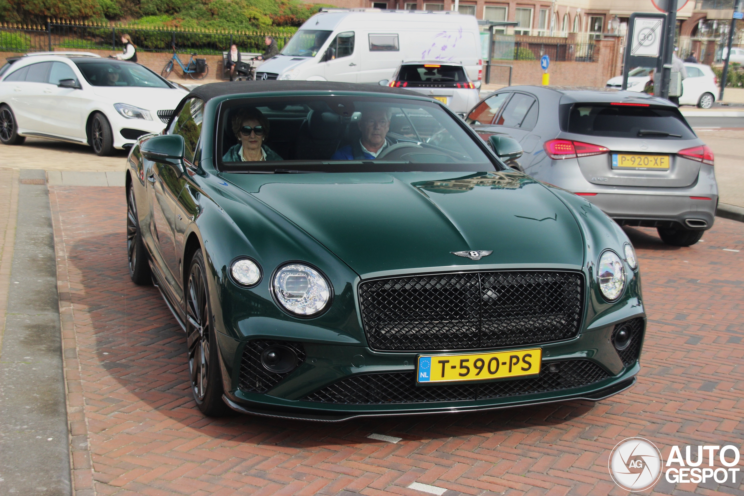 Bentley Continental GTC Speed 2021