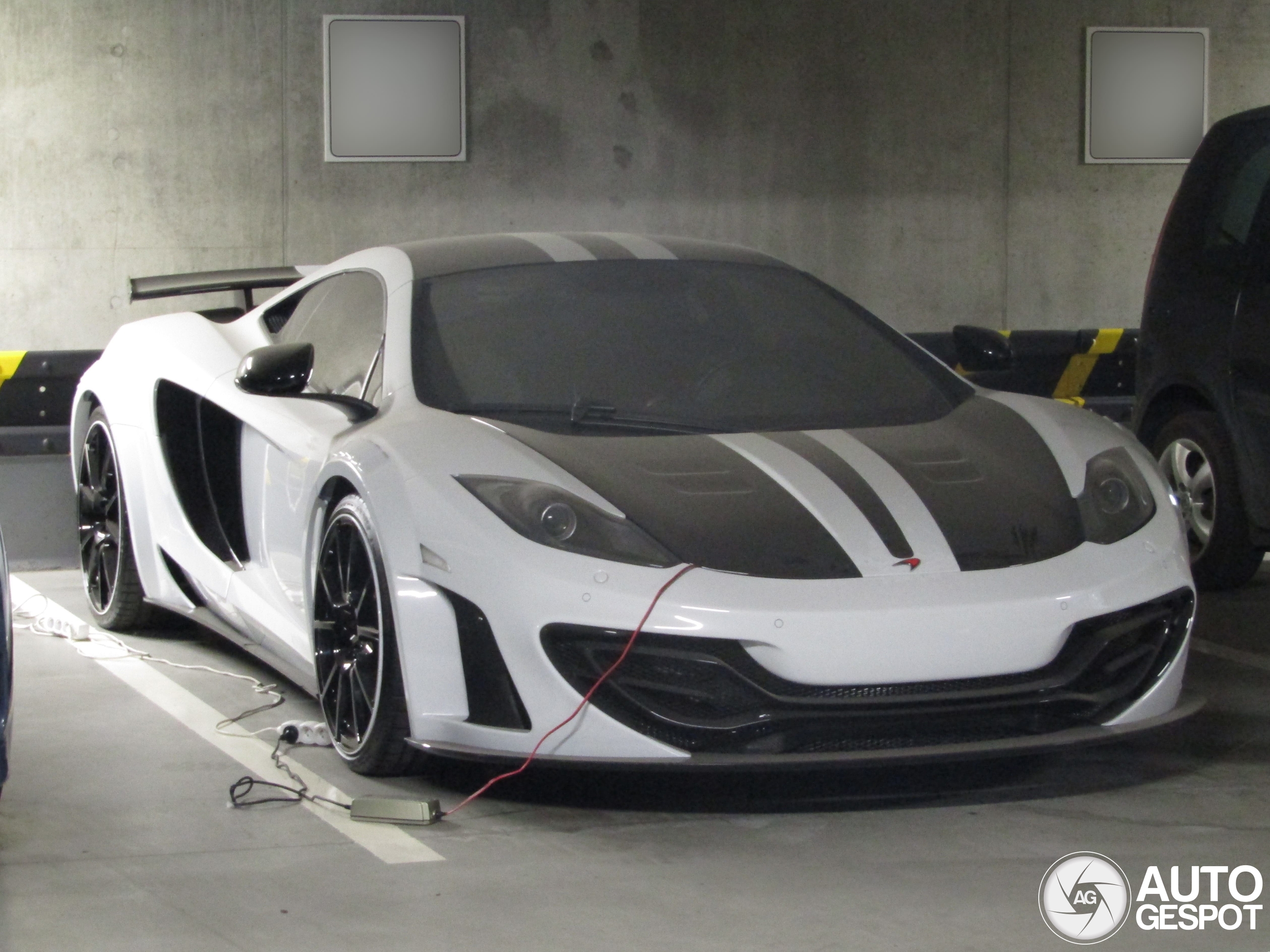 McLaren 12C Mansory heeft al lang het buitenlicht niet gezien