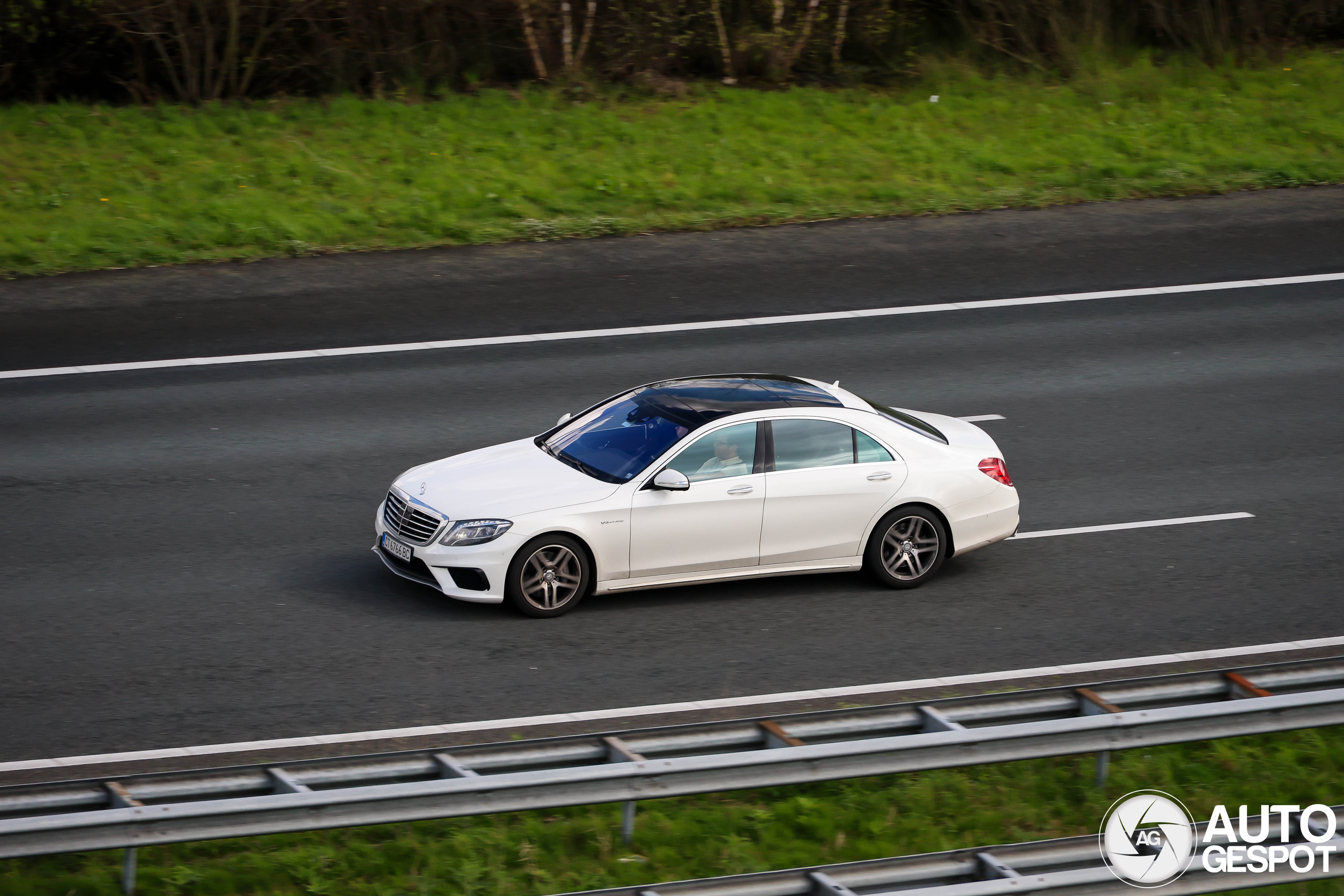 Mercedes-Benz S 63 AMG V222