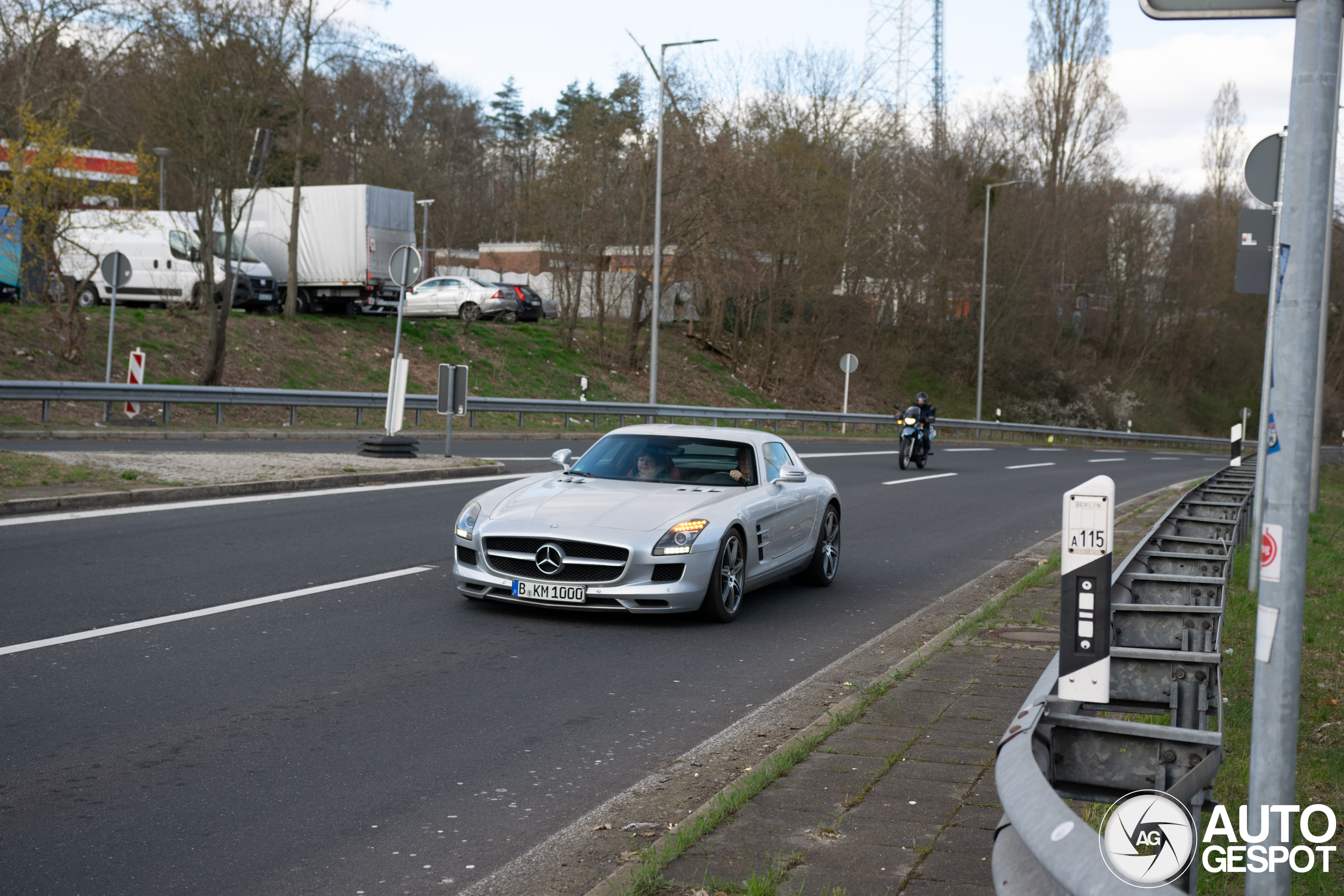 Mercedes-Benz SLS AMG