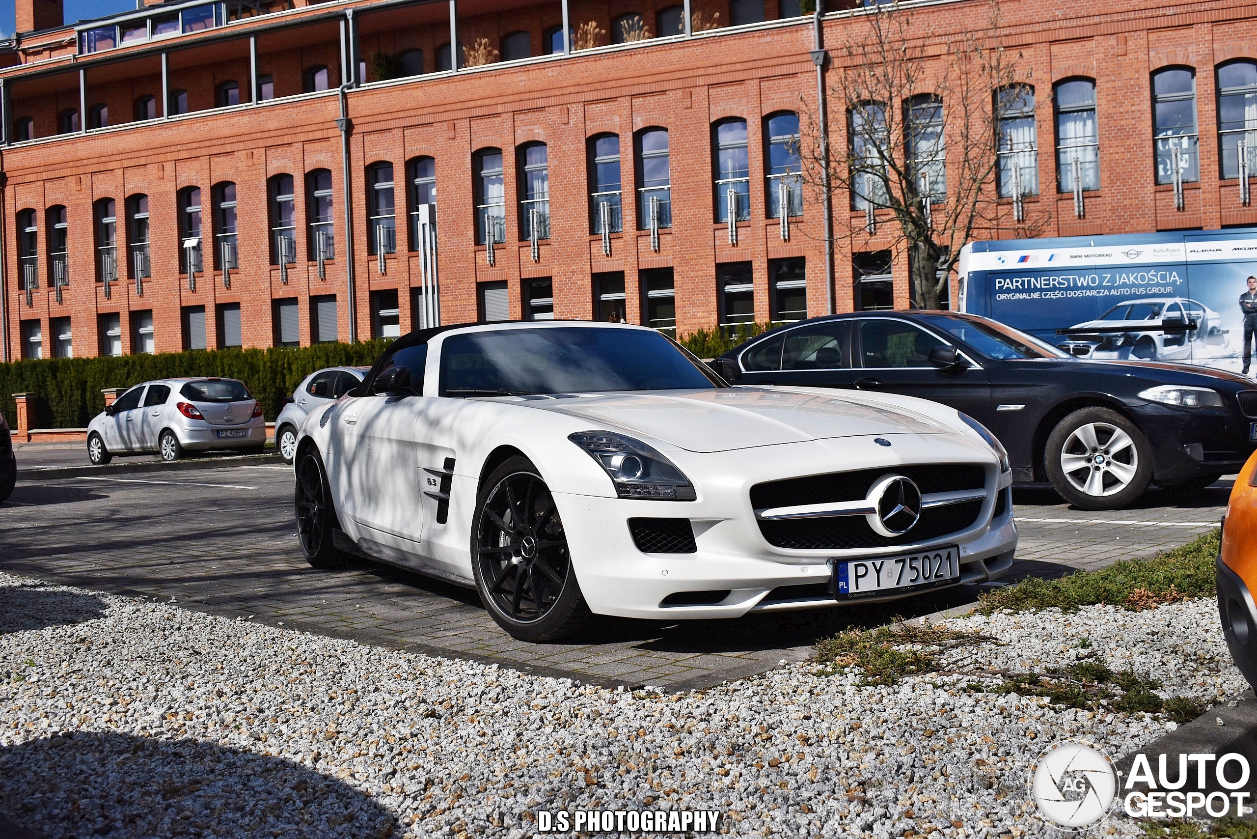 Mercedes-Benz SLS AMG Roadster