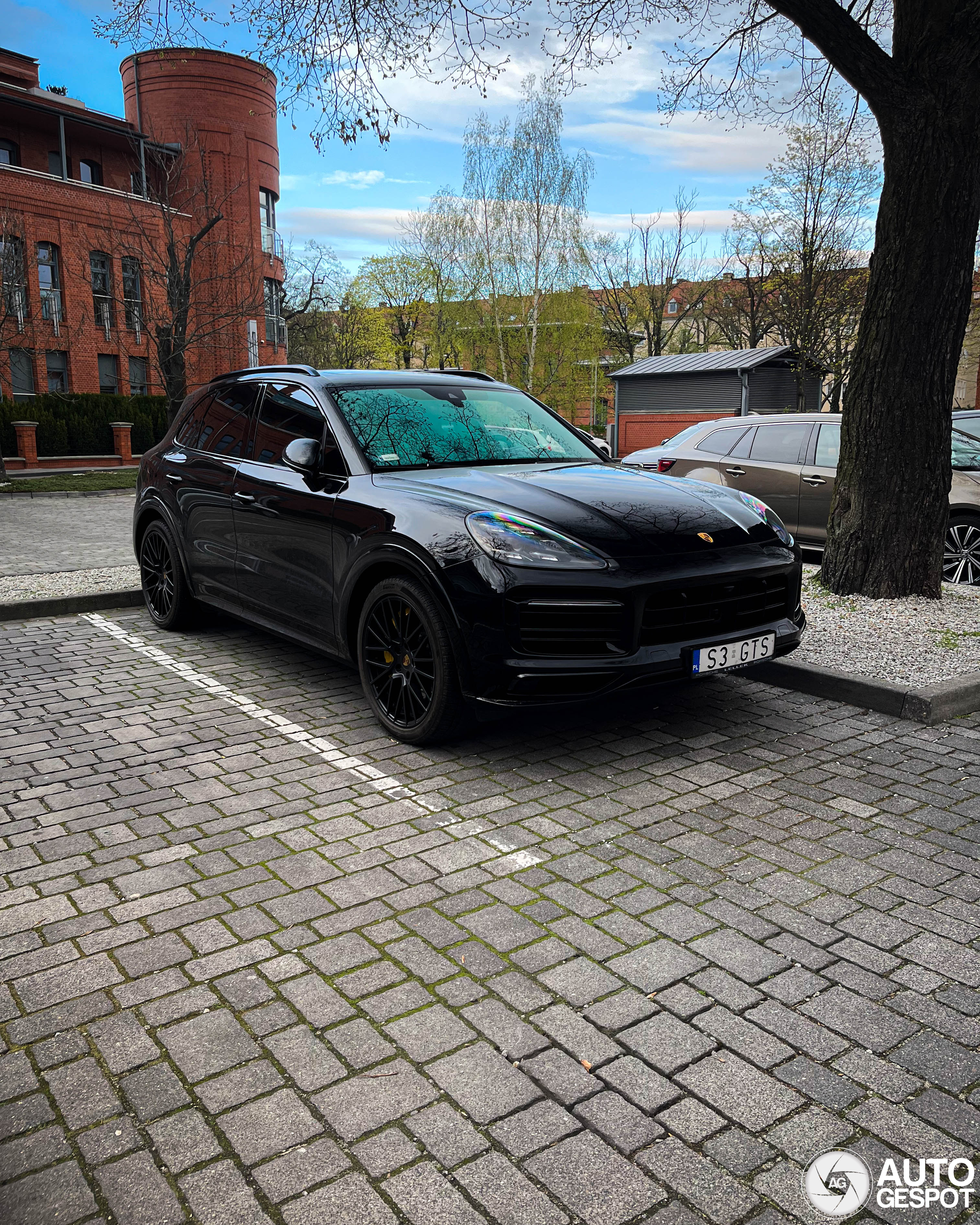 Porsche 9YA Cayenne GTS