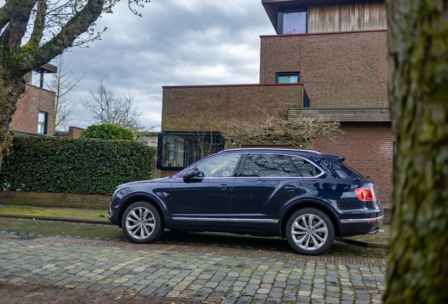 Bentley Bentayga V8