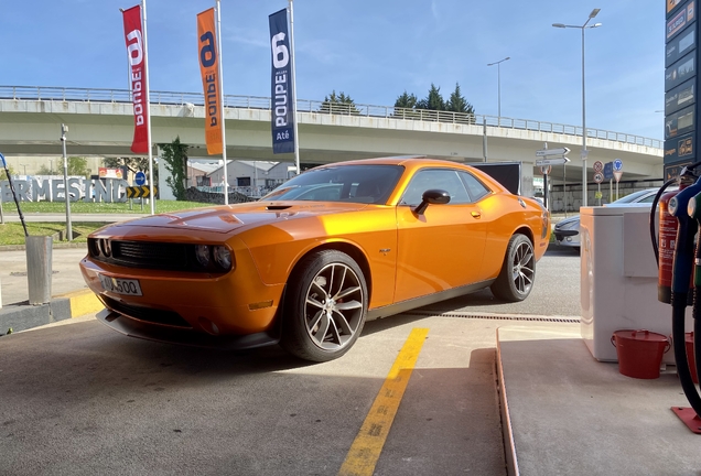 Dodge Challenger SRT-8 392